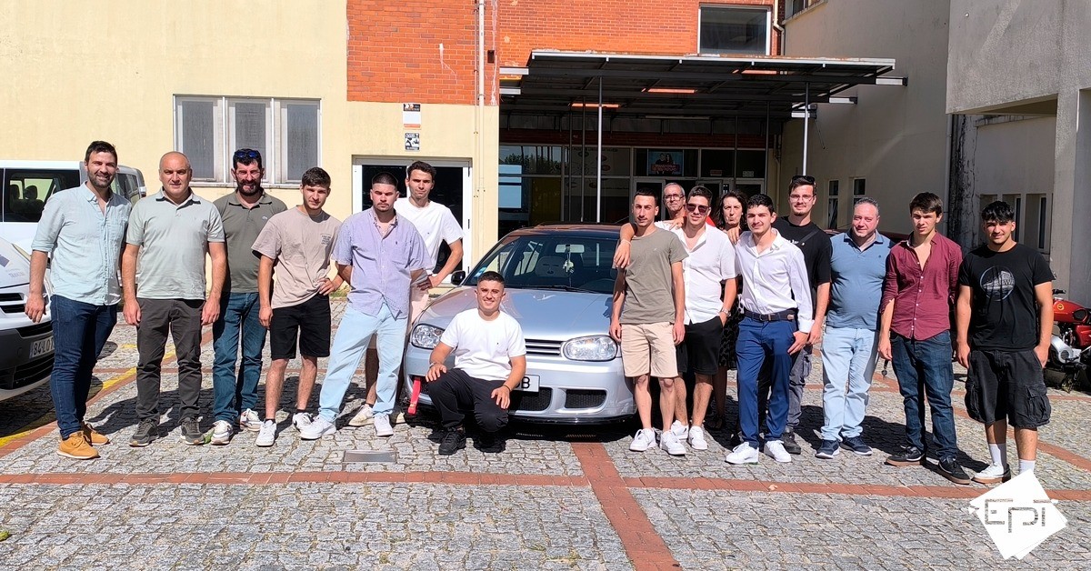 Apresentação pública da Prova de Aptidão Profissional de Técnico de Mecatrónica Automóvel - Tuma A